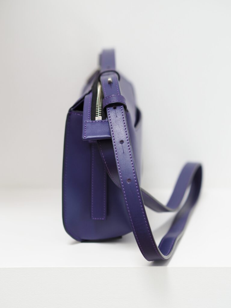 新色入荷? ノット ミニショルダーバッグ - 【Epoi】公式オンラインストア