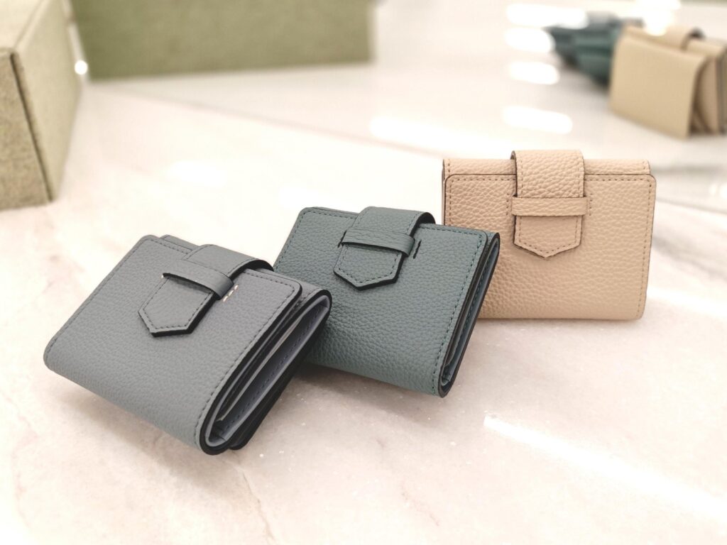 リツ 三つ折り財布 札入れ 日本製 革小物 レザー グランフロント大阪 ギフト クリスマス ユニセックス