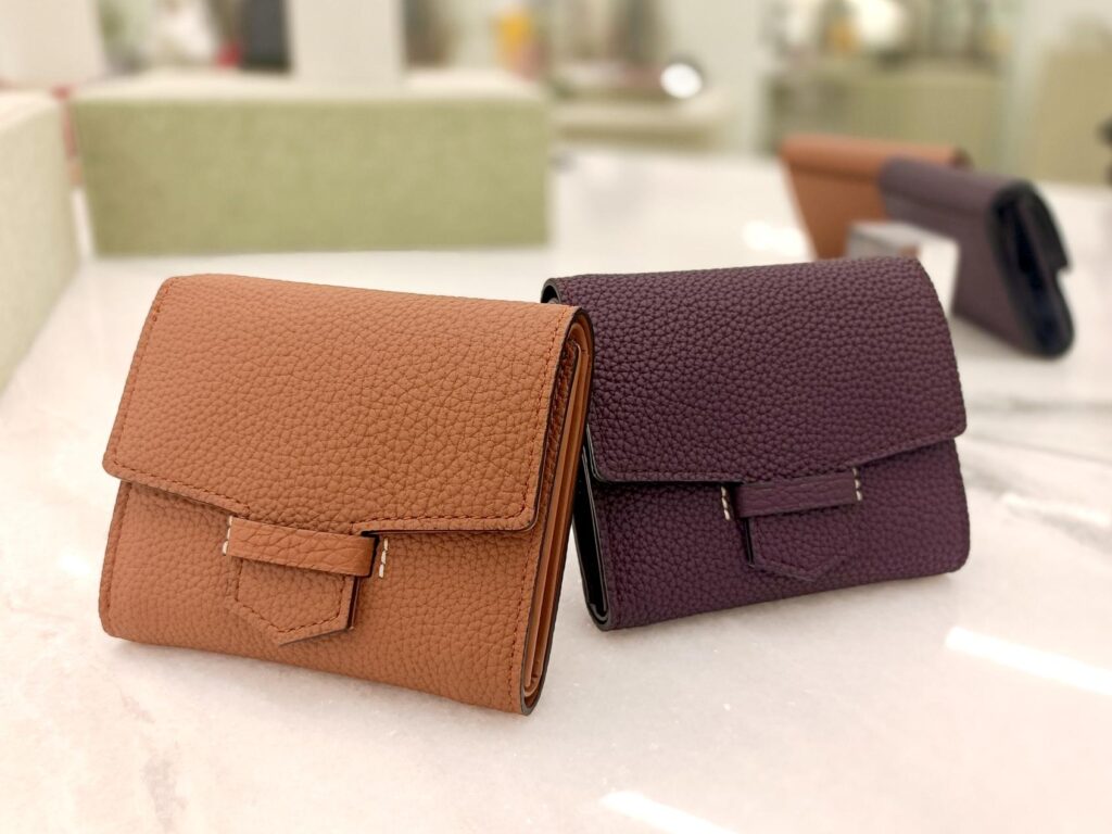 リツ 中BOX二つ折り財布 折り財布 札入 日本製 革小物 レザー グランフロント大阪 ギフト クリスマス