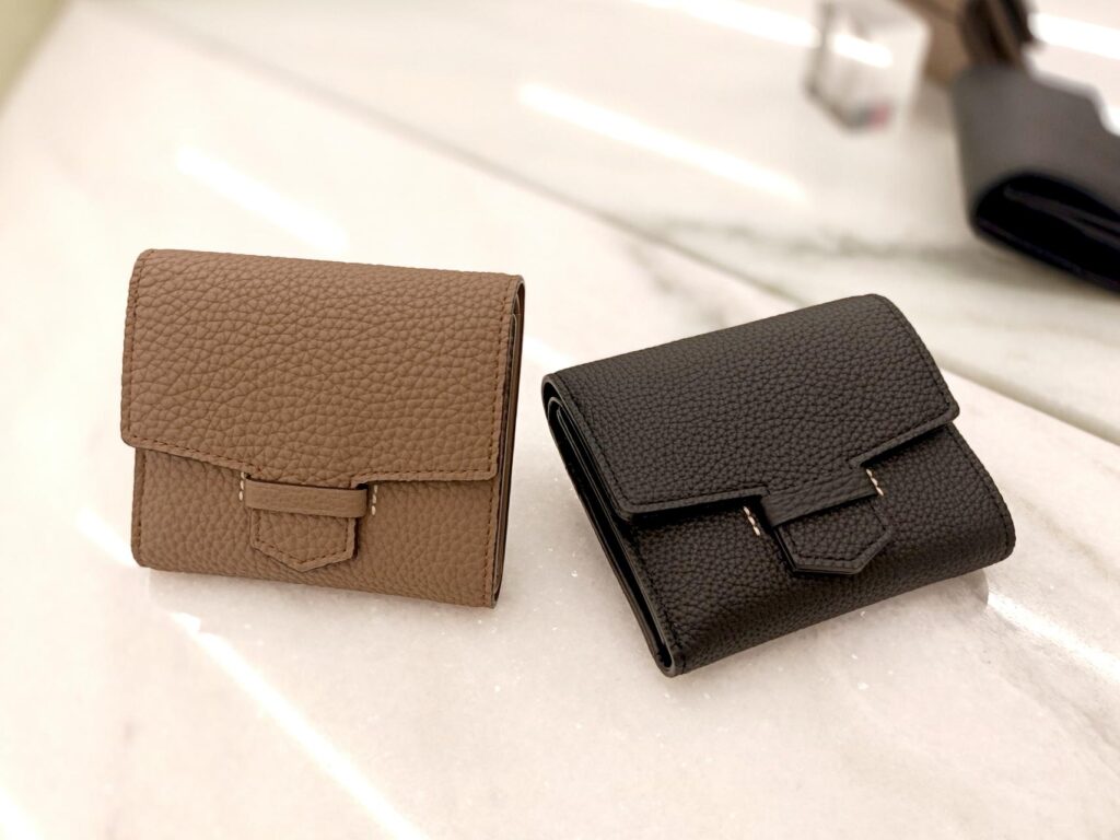 リツ 中BOX二つ折り財布 折り財布 札入 日本製 革小物 レザー グランフロント大阪 ギフト クリスマス