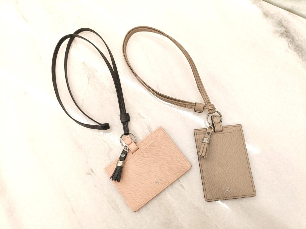 梅田 グランフロント ギフト プレゼント クリスマス 革小物 日本製 レザーグッズ パスケース IDケース 社員証入 定期入れ ストラップ バイカラー