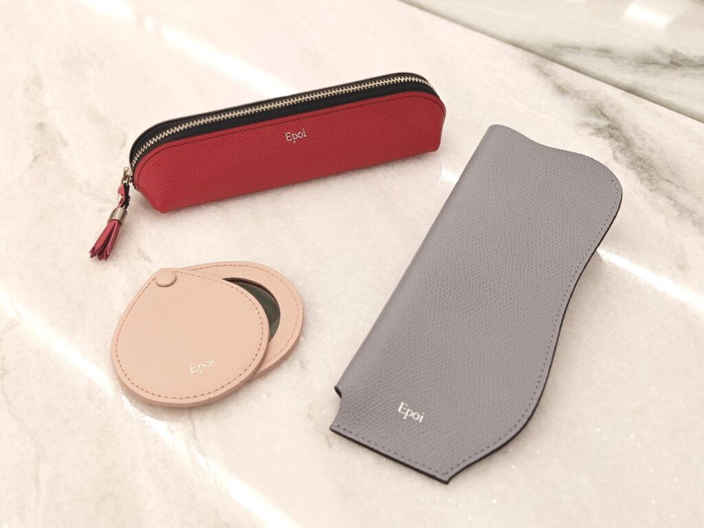 梅田 グランフロント ギフト プレゼント クリスマス 革小物 日本製 レザーグッズ ミラー グラスケース ペンケース