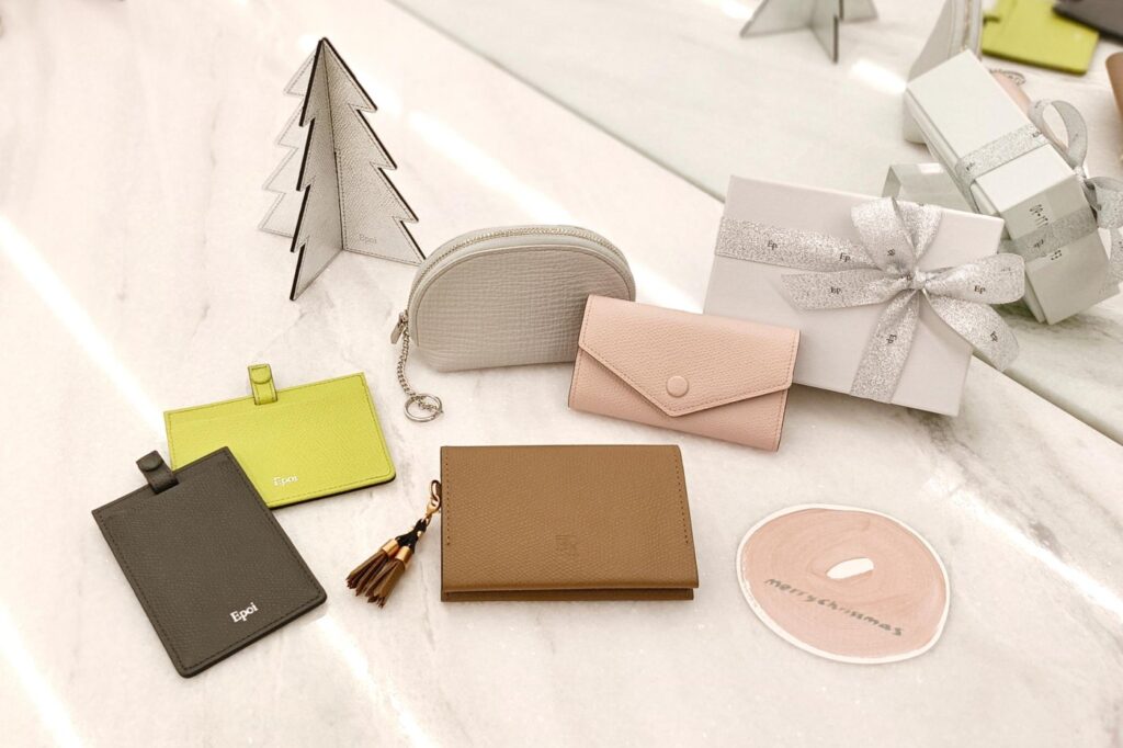 梅田 グランフロント ギフト プレゼント クリスマス 予算 革小物 日本製 レザーグッズ