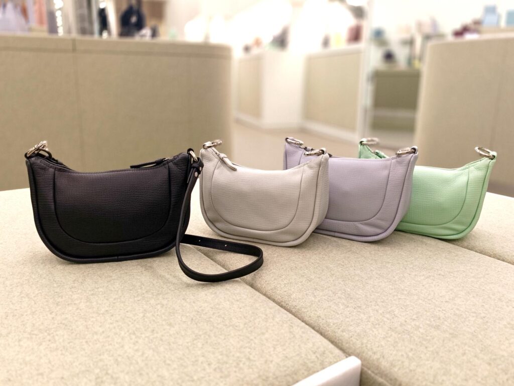 ショルダーバッグ　ハンドバッグ　撥水バッグ　日本製　Epoi