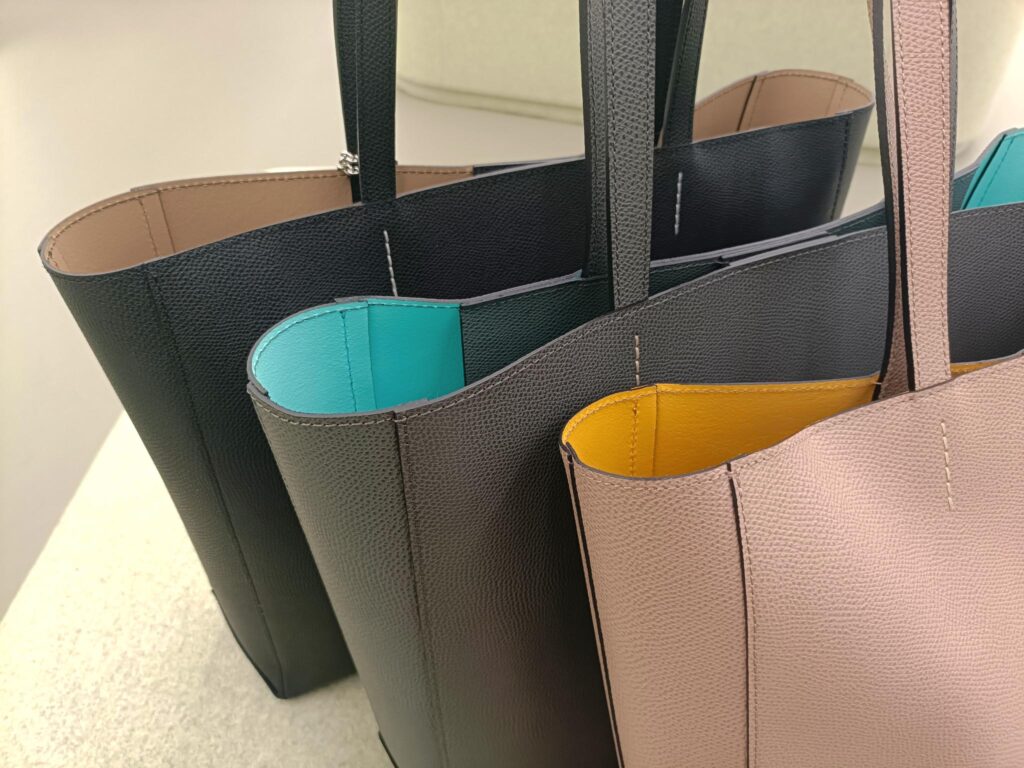 グランフロント大阪　南館　日本製　仕事用　普段使い　トートバッグ　入社　スーツ　A4　PC　Sポイント5倍　軽量バッグ