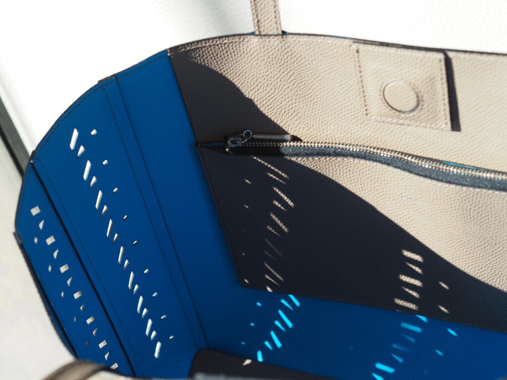 日本製バッグ　軽量バッグ　A4バッグ　パンチング　バイカラー　Epoi