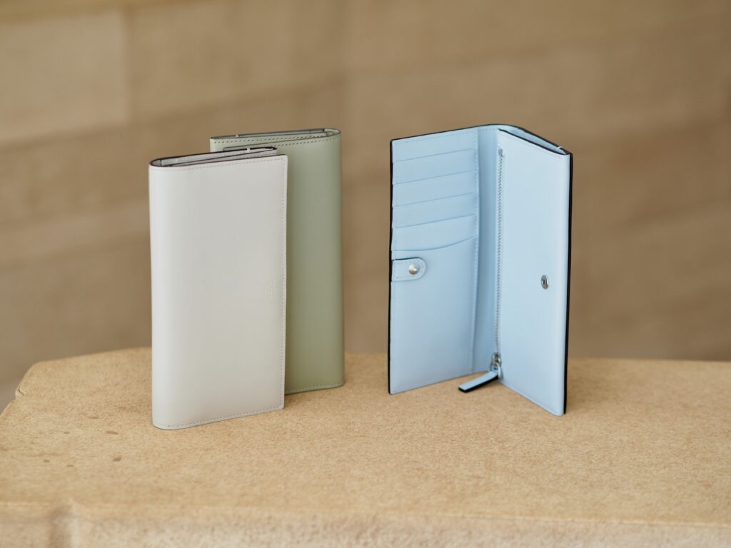 コンパクト長財布　スリム長自負　日本製　革財布　グランフロント大阪　