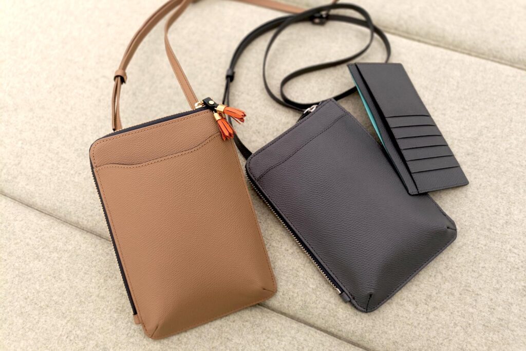 Epoi　MM　シキビー　スマホポシェット　ミニバッグ　日本製　革小物　国産牛革　カードケース付き　バイカラー　お出かけ　GW