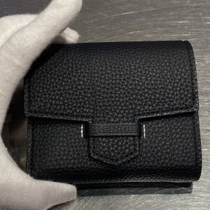 Epoiエポイ リツのBOX二つ折り財布ブラックの画像