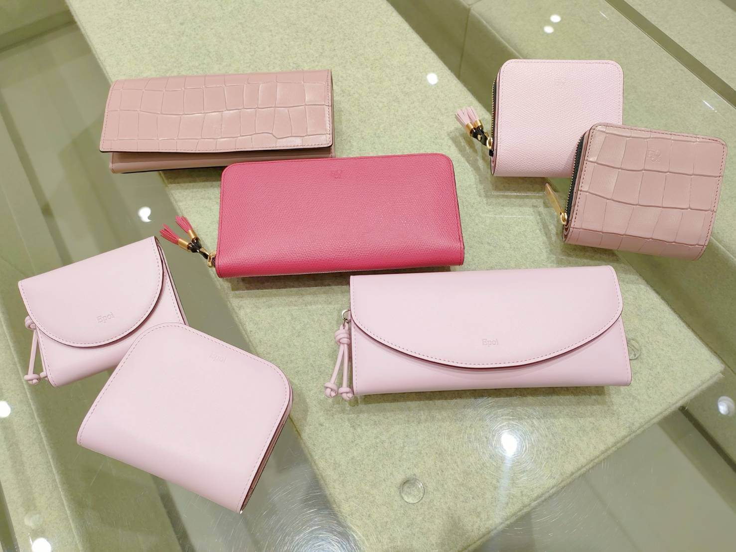 【Epoi梅田店】ピンク色🍑のお財布って風水的にどんなもの？